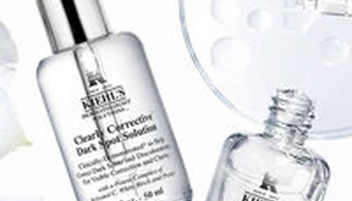blue herbal skin spot treatment with salicylic acid for skin