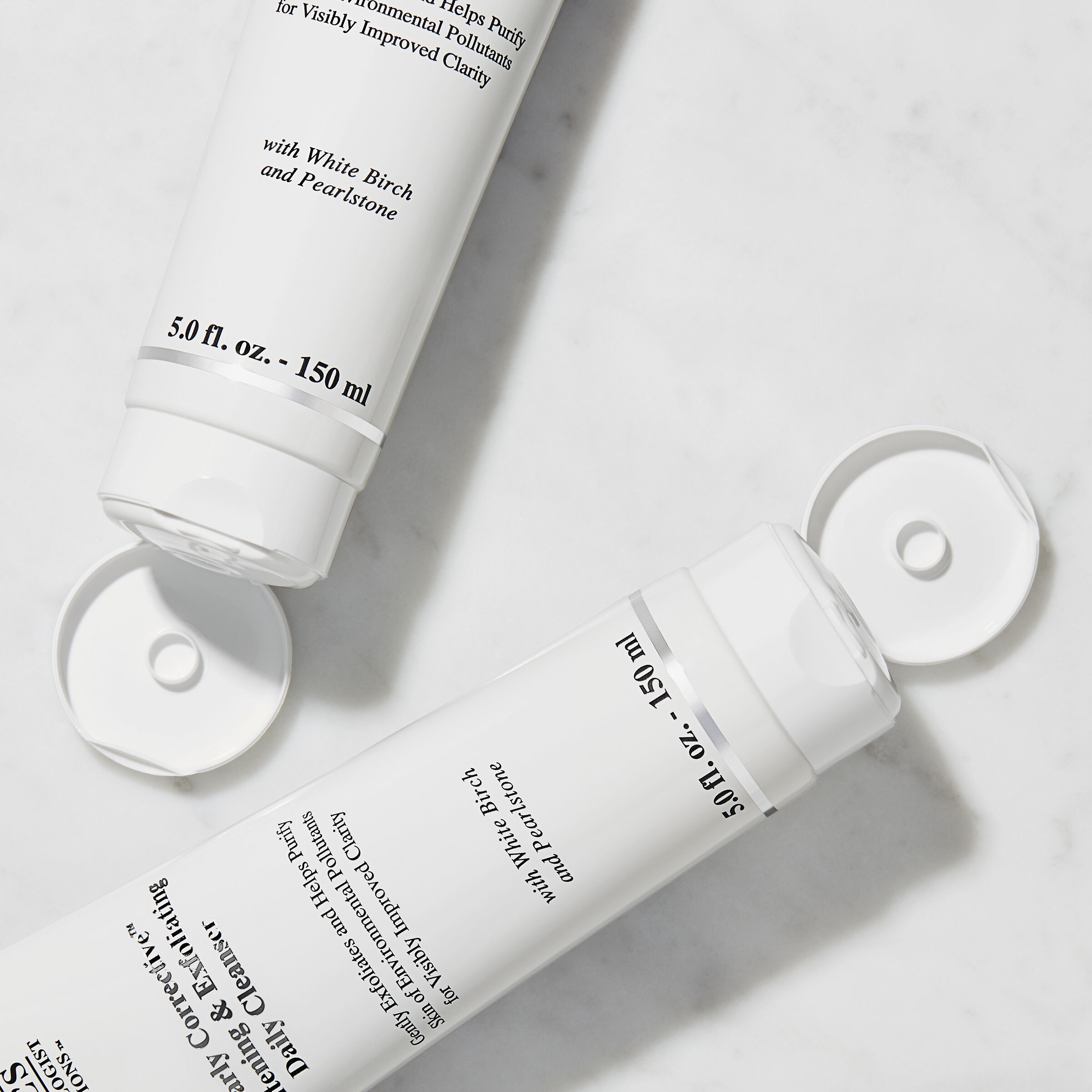 Clearly Corrective™ Brightening & Exfoliating Daily Cleanser